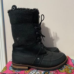 Grey and Black Duck Boots / Snow Boots